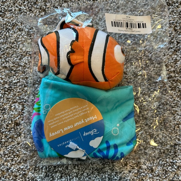 Little Sleepies Finding Nemo Lovey New and ready to ship.  Disney & Pixar - Picture 4 of 4